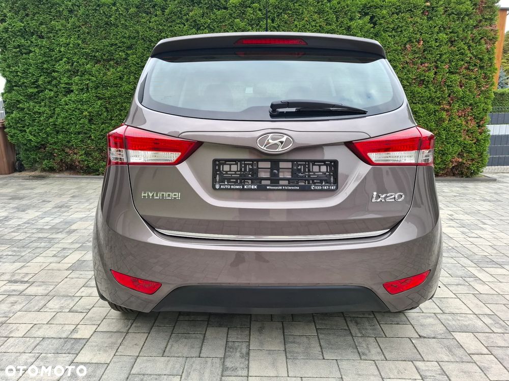 Hyundai ix20 1.4 blue Comfort - 9