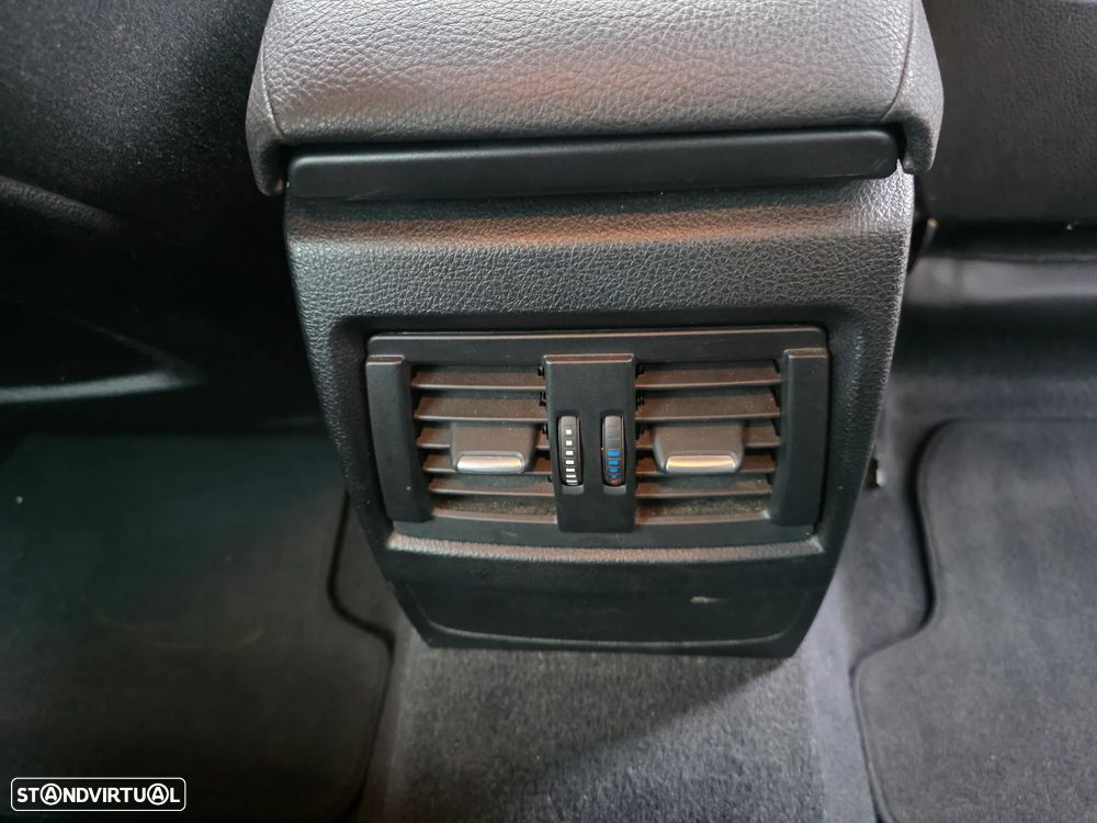 BMW 116 d EfficientDynamics Edition Sport Line - 21