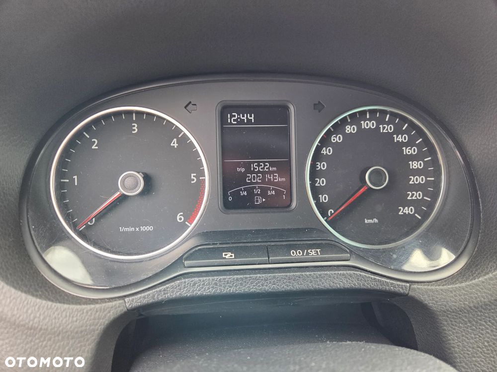 Volkswagen Polo 1.6 TDI MATCH - 12