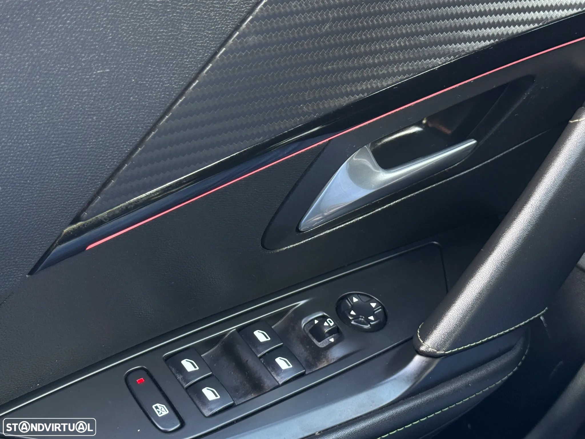 Peugeot 208 1.2 PureTech GT Line EAT8 - 23