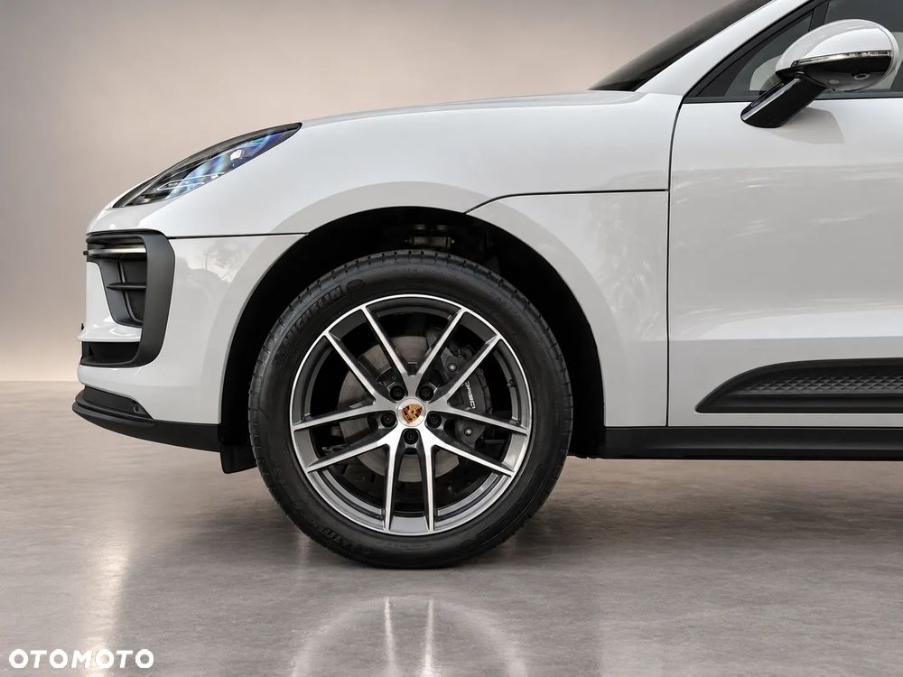 Porsche Macan Standard - 4