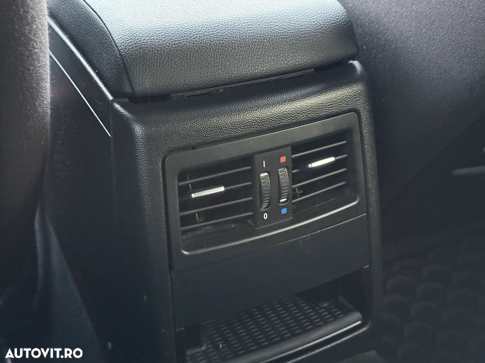 BMW Seria 3 318d DPF Touring Edition Exclusive - 27