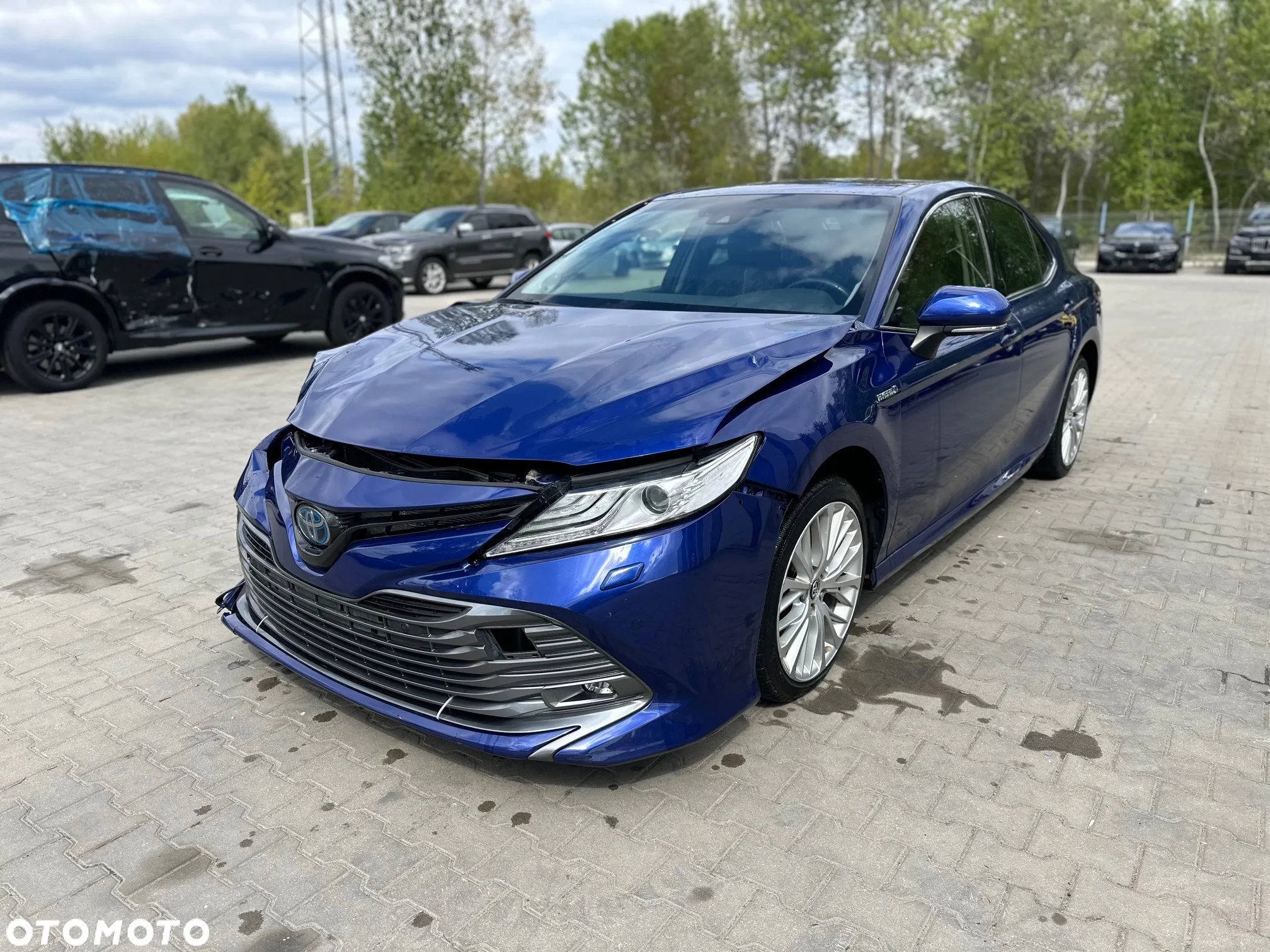 Toyota Camry - 3