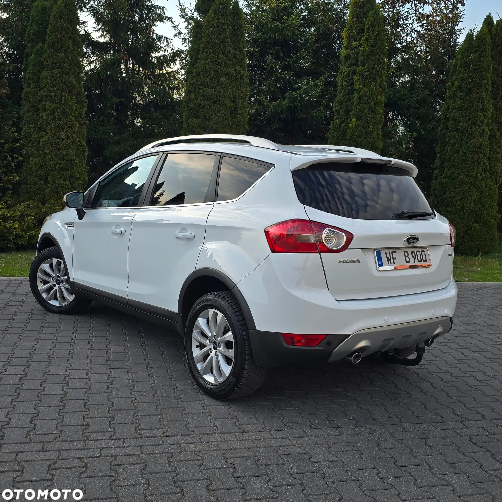Ford Kuga 2.0 TDCi FWD Titanium - 10