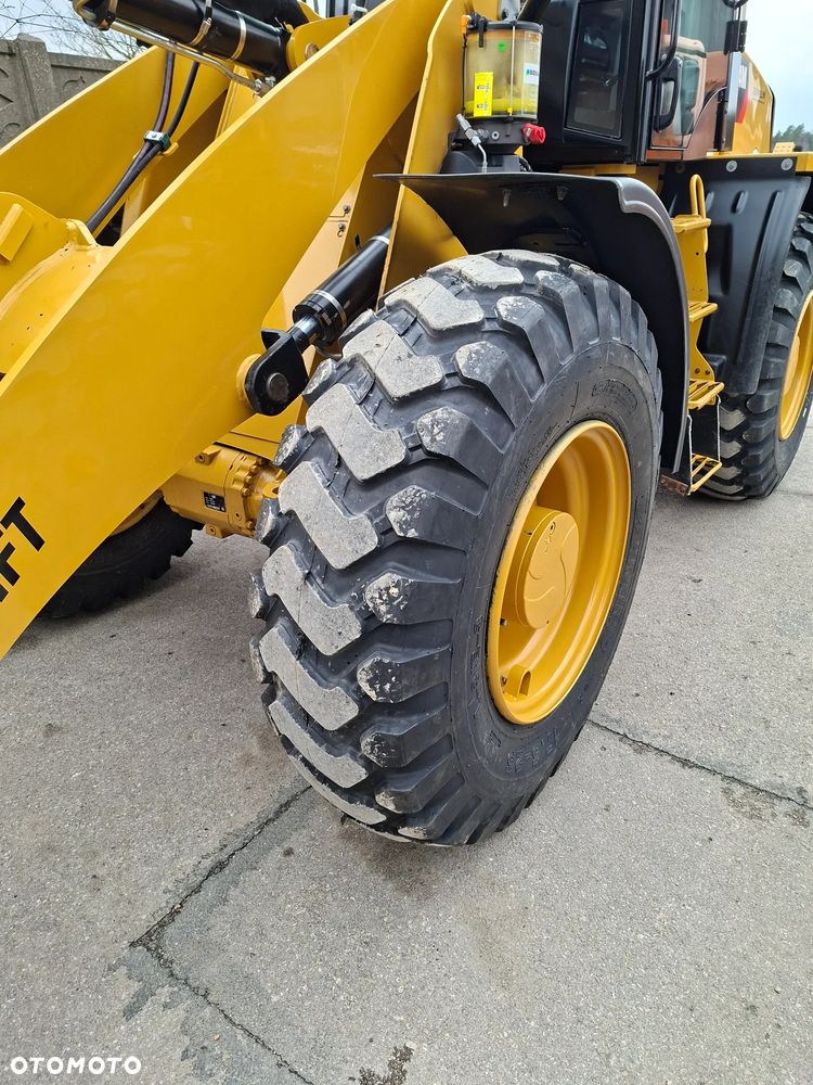 Caterpillar CAT 914 M - 21