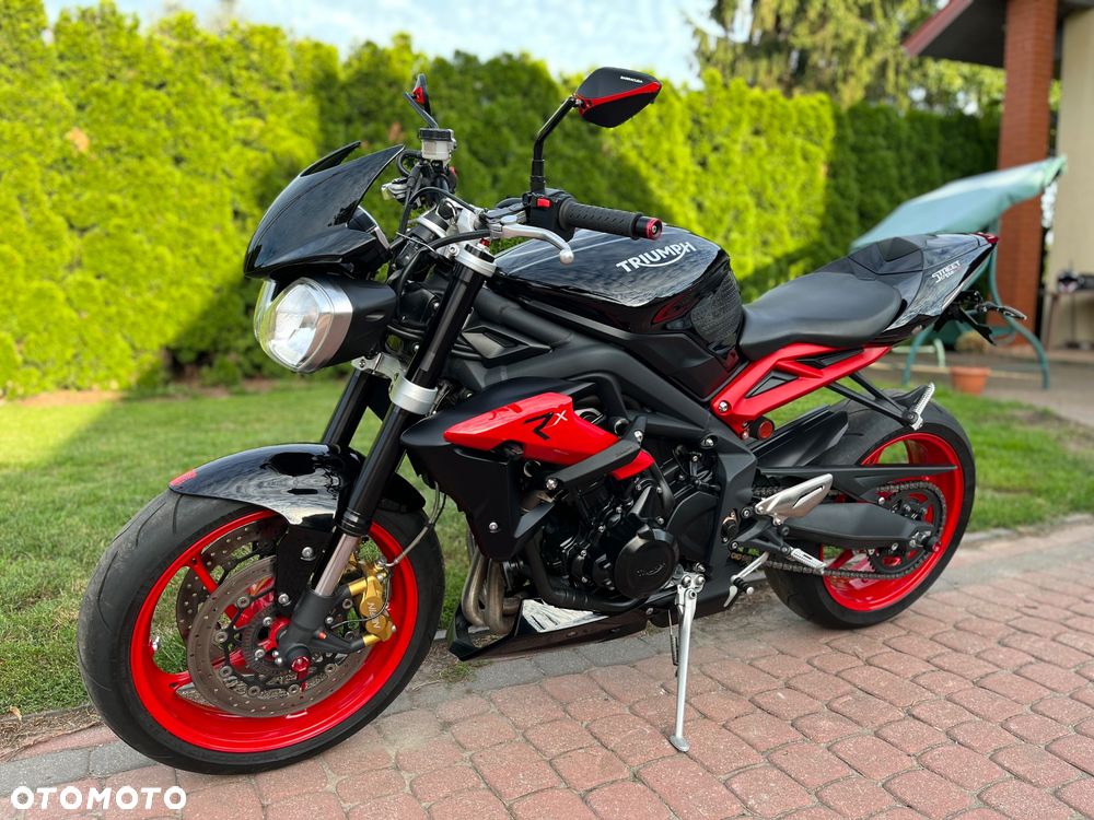 Triumph Street Triple - 9
