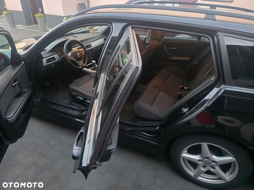 BMW Seria 3 - 30