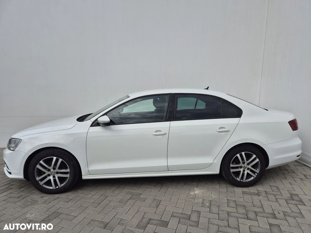 Volkswagen Jetta 2.0 TDI Comfortline - 2