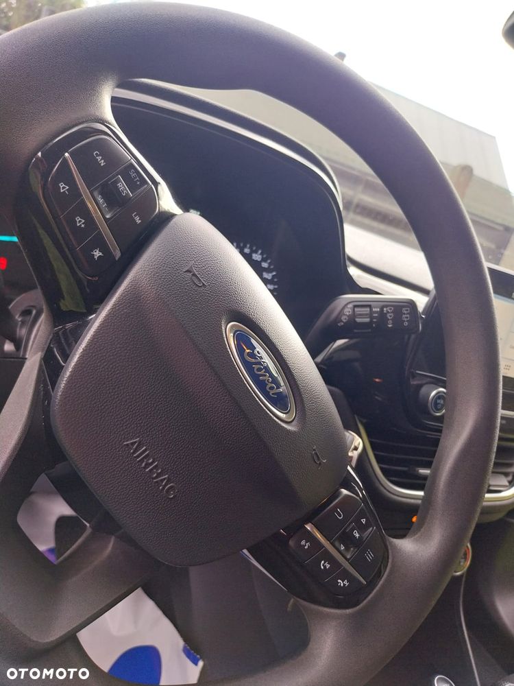 Ford Fiesta 1.0 EcoBoost S&S TITANIUM - 25