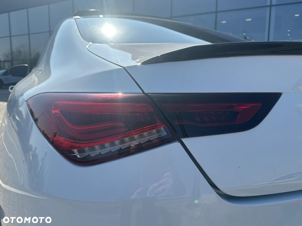 Mercedes-Benz CLA 250 4Matic 7G-DCT AMG Line - 13