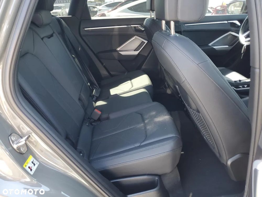 Audi Q3 - 11