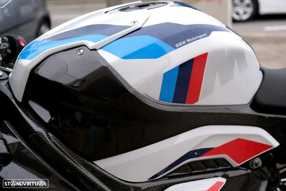 BMW M 1000 RR - 15