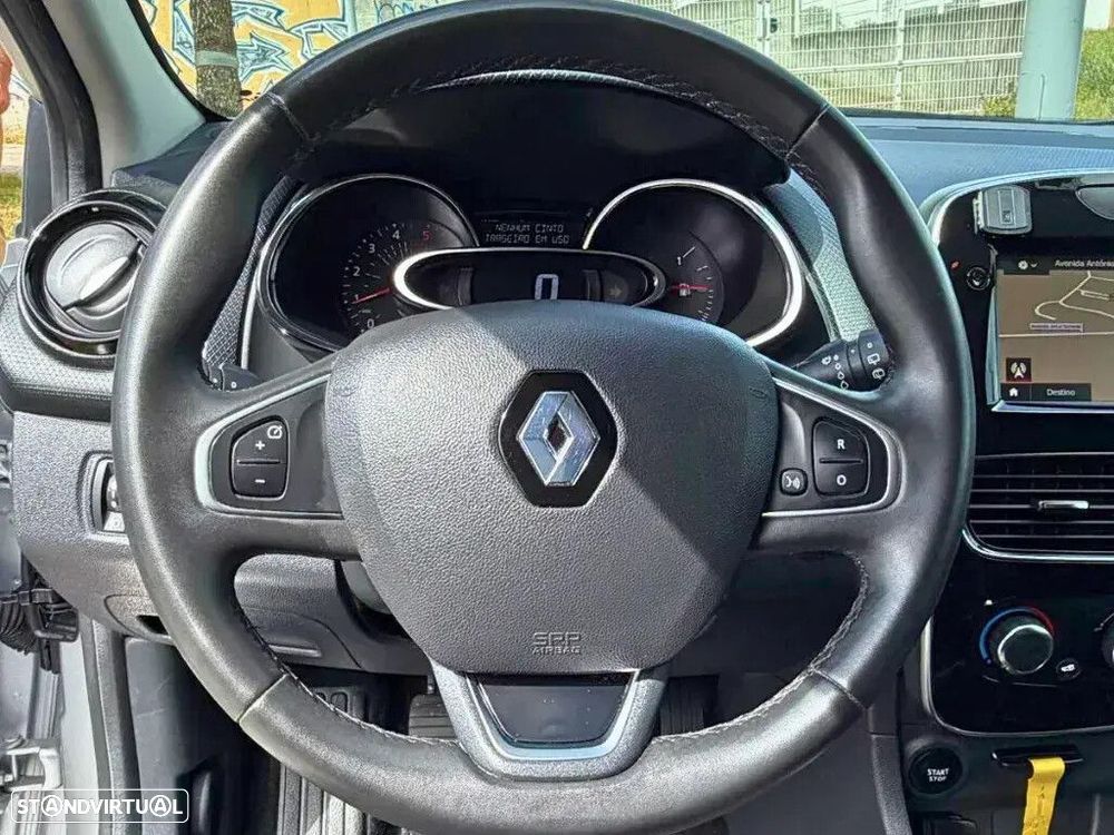 Renault Clio - 13