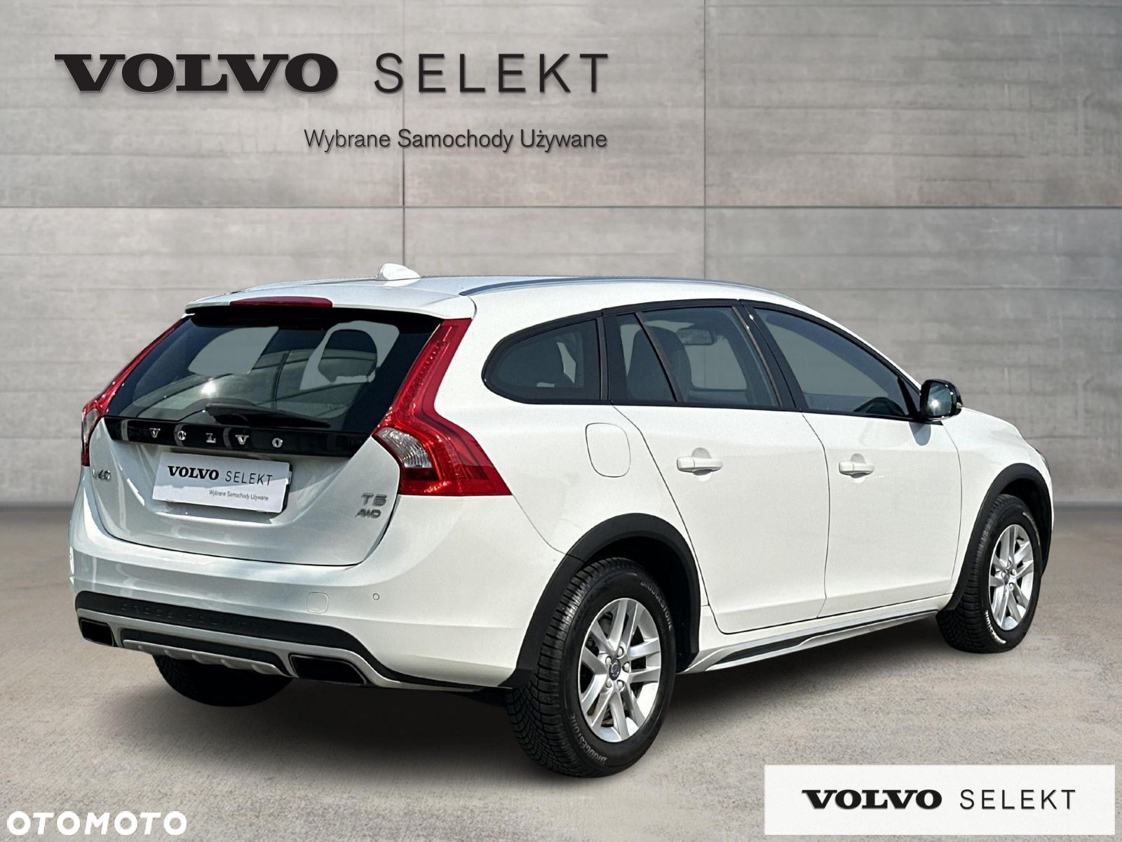 Volvo V60 Cross Country - 6