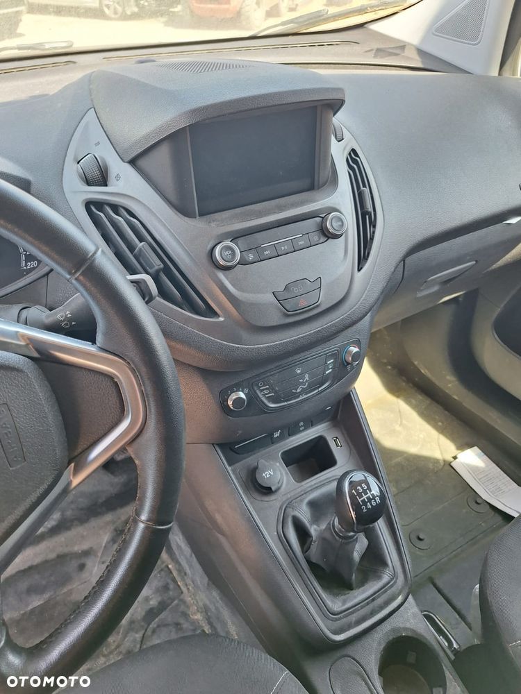 Ford Transit courier - 23