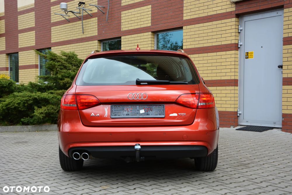 Audi A4 Avant 2.0 TDI DPF clean diesel multitronic Ambiente - 26