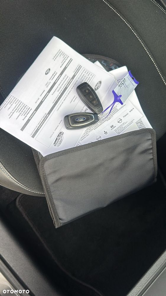 Ford Focus 1.5 EcoBlue Start-Stopp-System TITANIUM DESIGN - 25