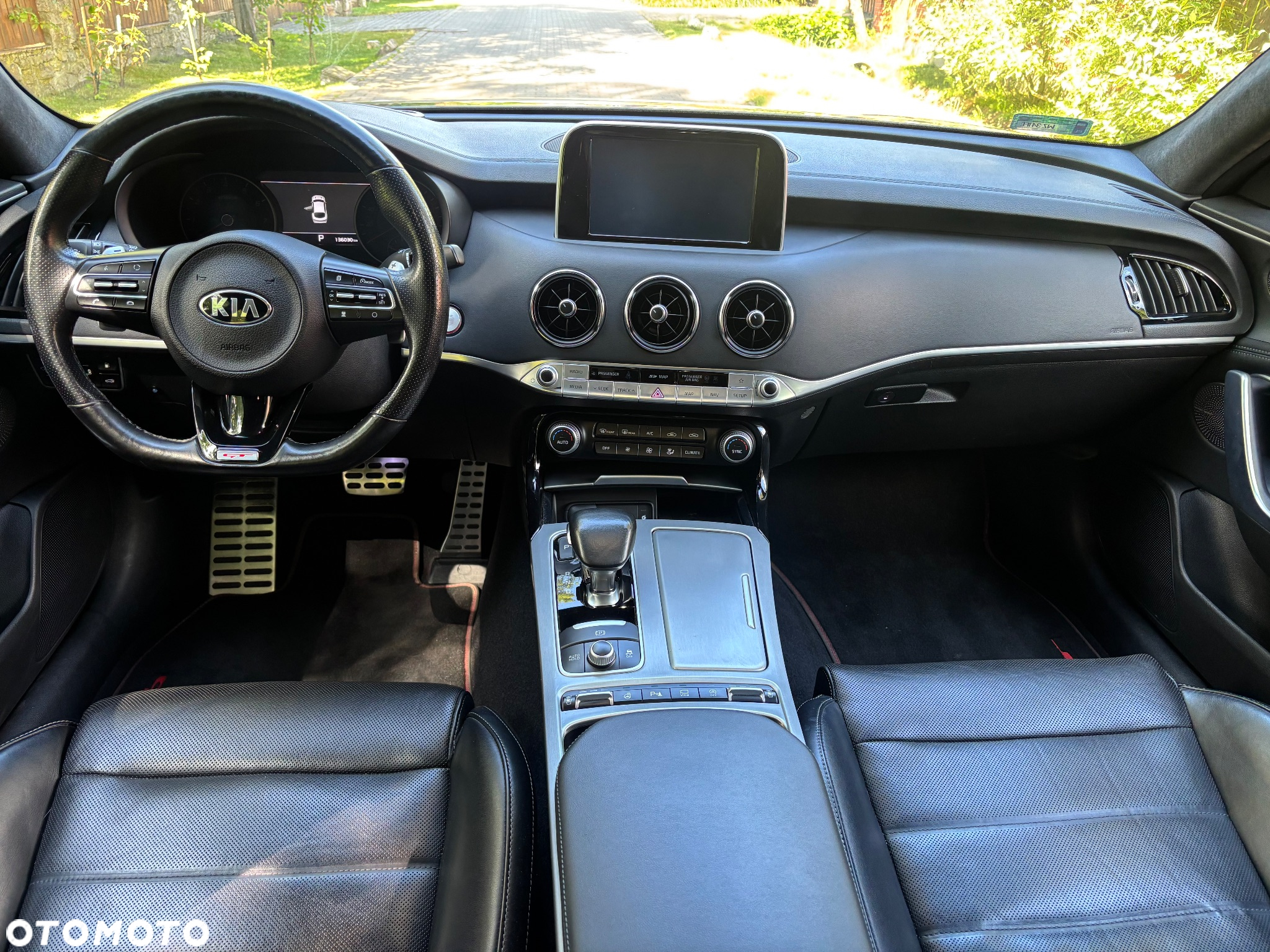 Kia Stinger 3.3 T-GDI V6 GT AWD - 11