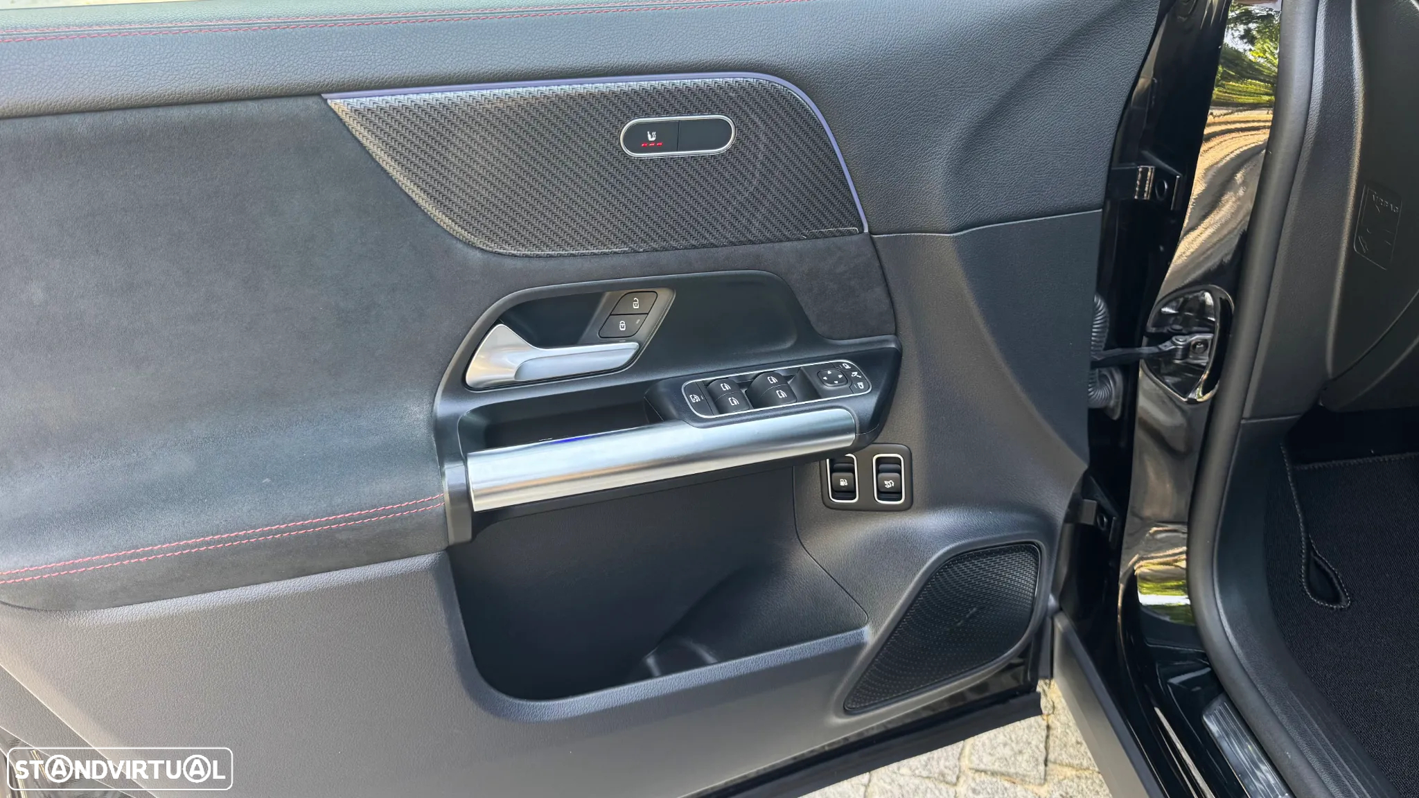 Mercedes-Benz GLA 250 e AMG Line - 14