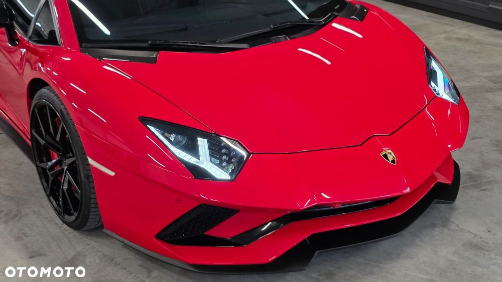 Lamborghini Aventador - 14