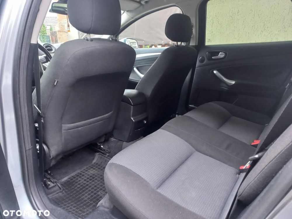 Ford Mondeo 2.0 TDCi Trend - 8