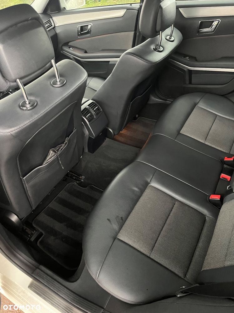 Mercedes-Benz Klasa E 200 CGI BlueEFFICIENCY Automatik - 10