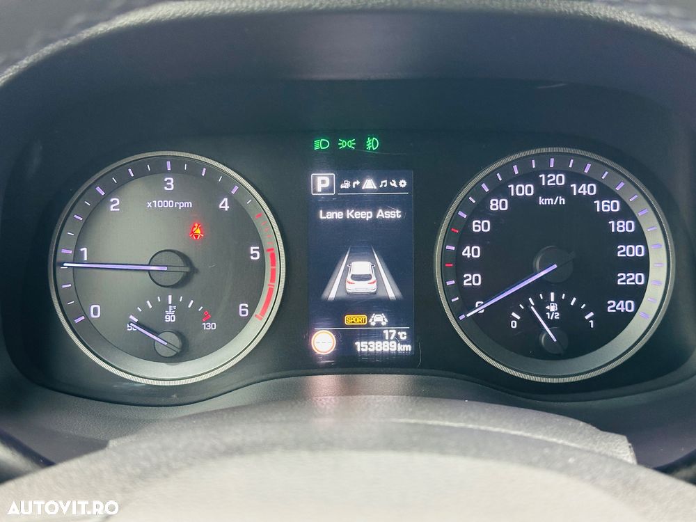 Hyundai Tucson blue 1.7 CRDi 2WD DCT Premium - 34