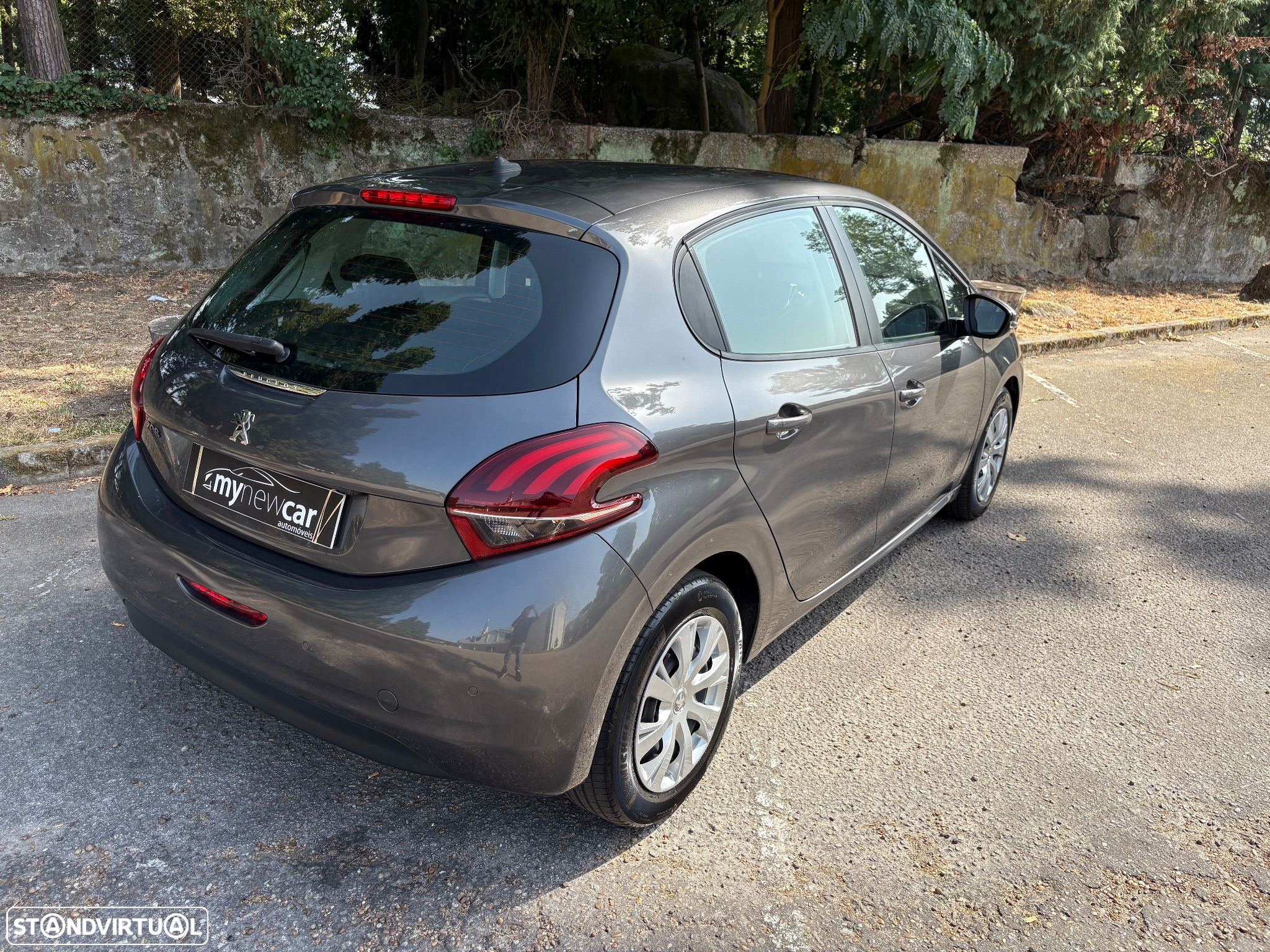 Peugeot 208 1.6 BlueHDi Access - 10