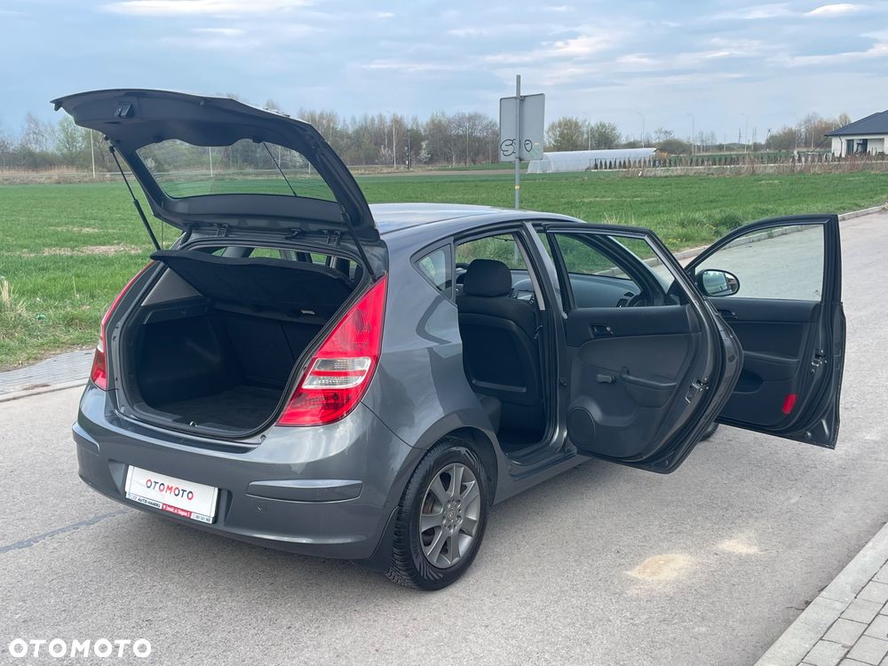 Hyundai i30 1.4 Classic + - 38