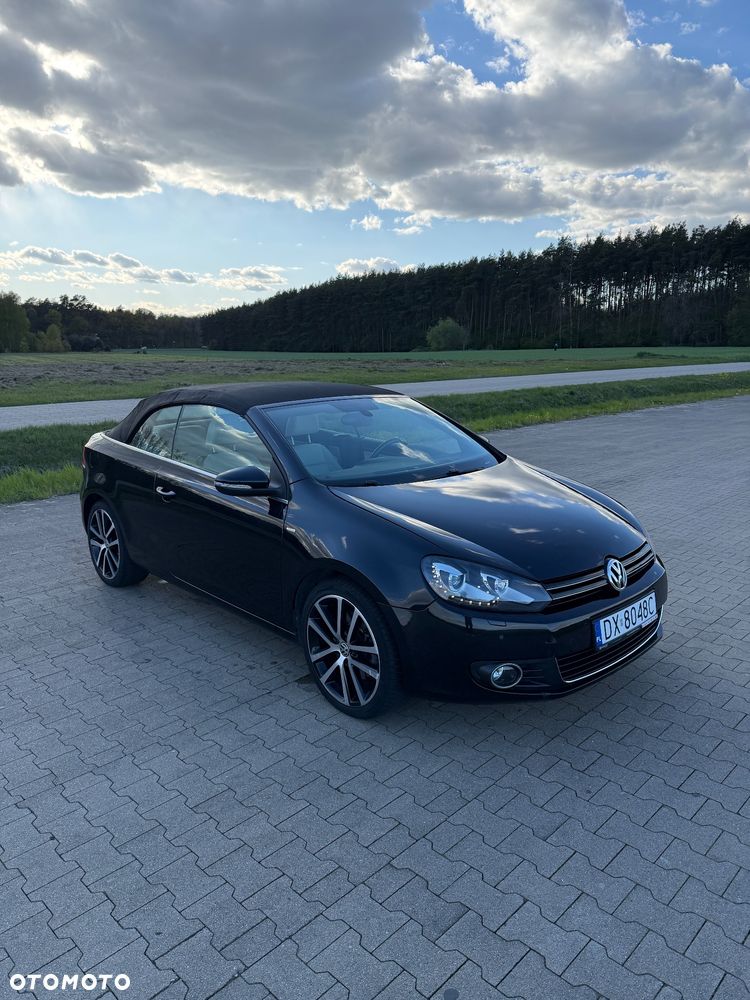 Volkswagen Golf - 1