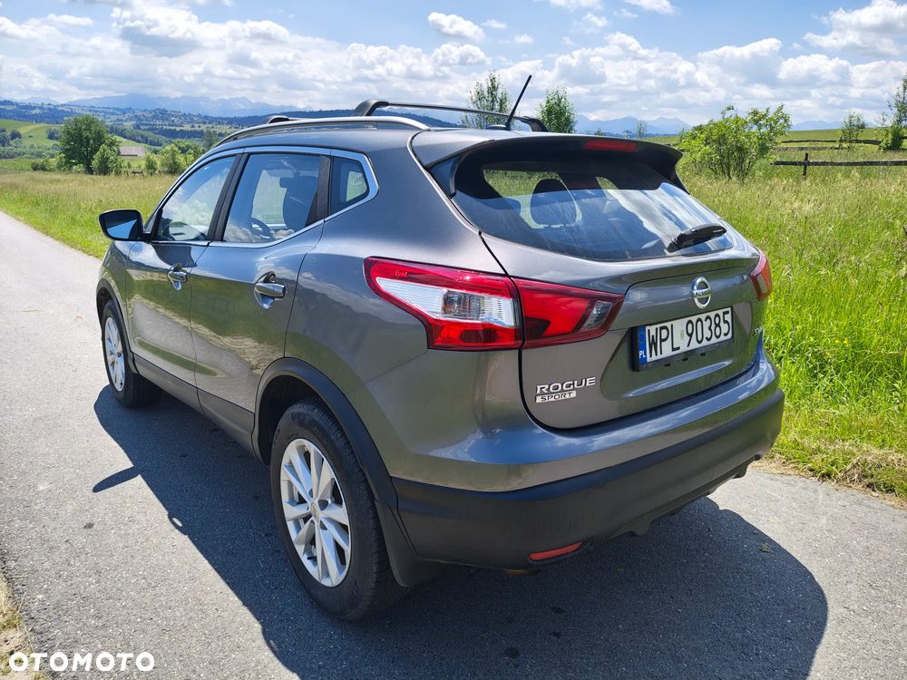 Nissan Qashqai - 25