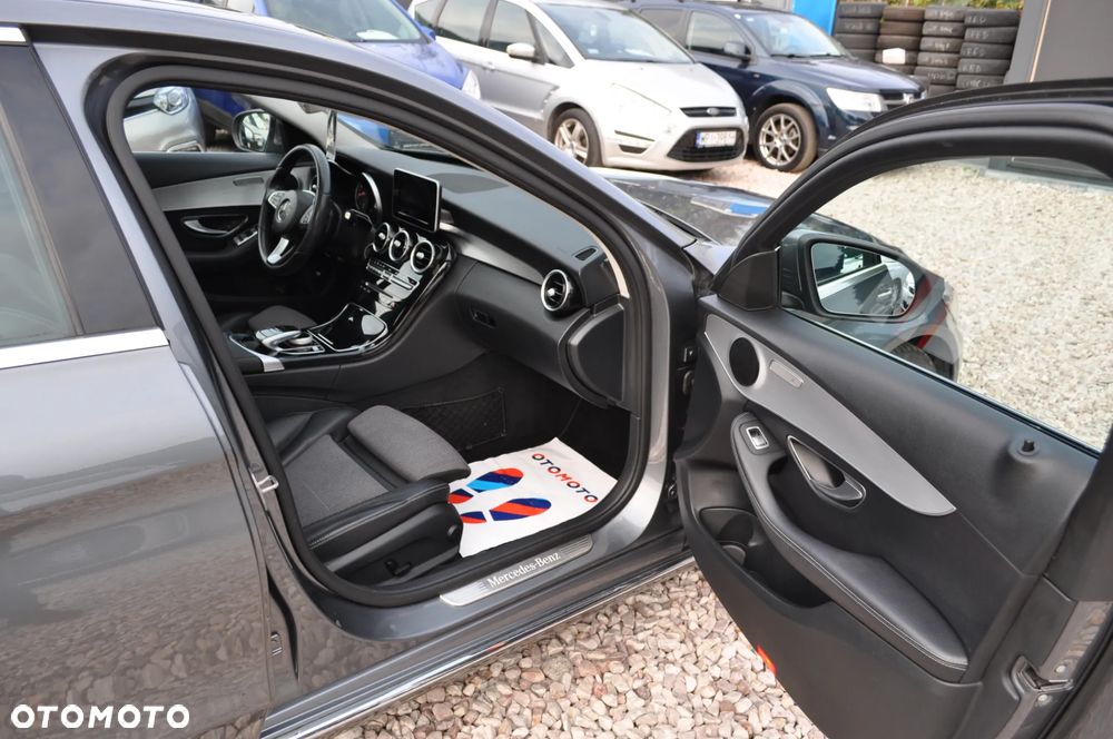 Mercedes-Benz Klasa C 180 7G-TRONIC Avantgarde - 15