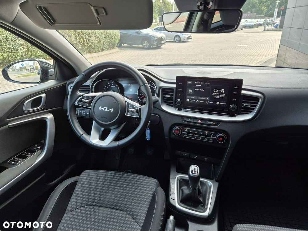 Kia XCeed 1.5 T-GDI M - 13