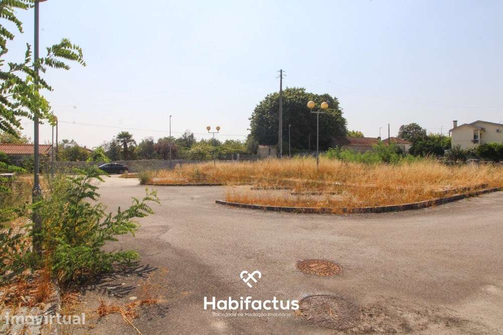 Lote para construção de moradia em banda na vila de Nelas - Grande imagem: 4/9
