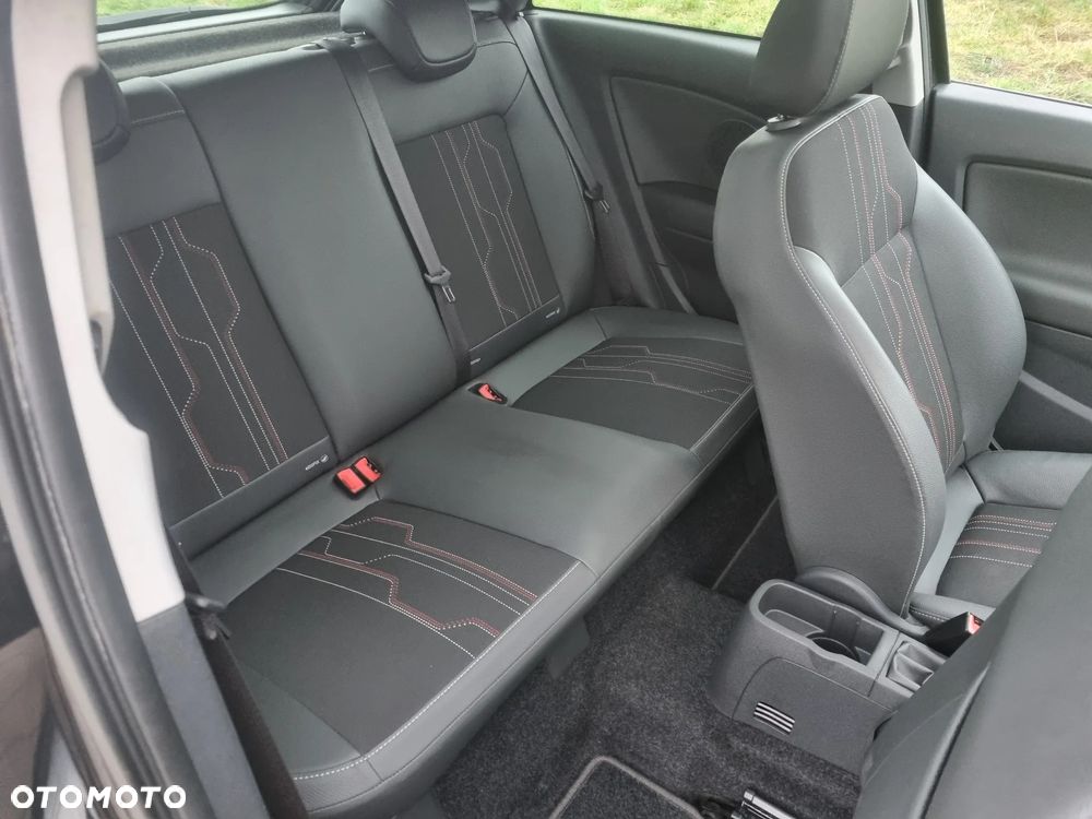 Opel Corsa 1.4 16V Cosmo - 22