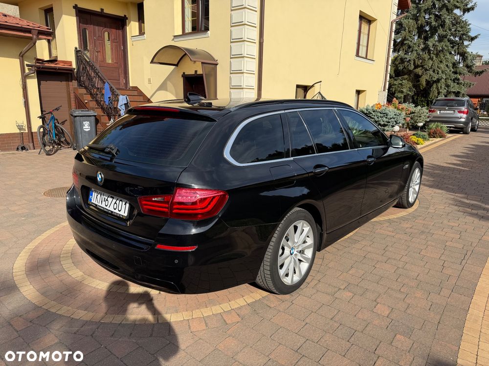 BMW Seria 5 520d Luxury Line - 12