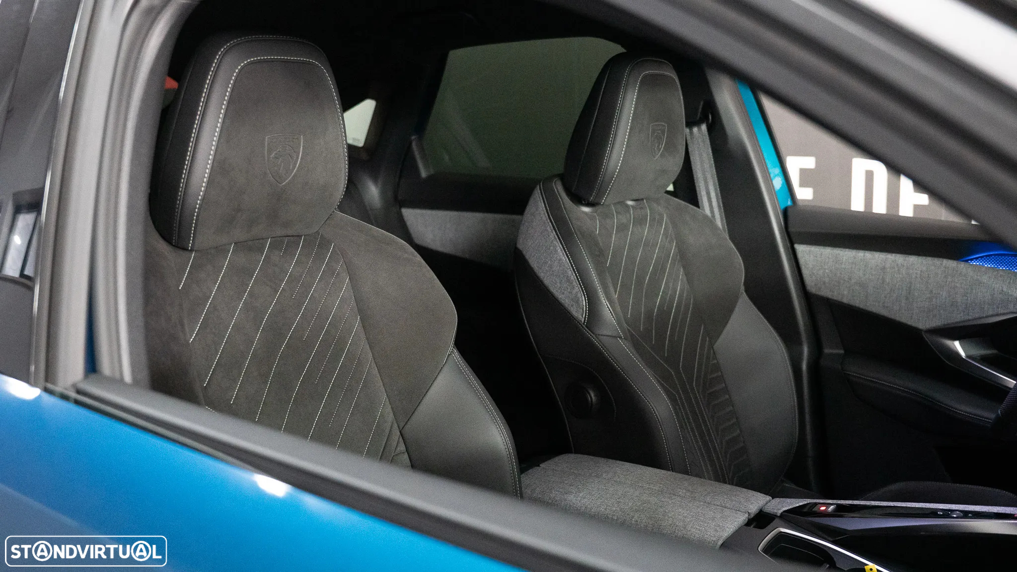 Peugeot E-3008 73 kWh GT - 23