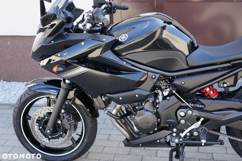 Yamaha XJ - 27