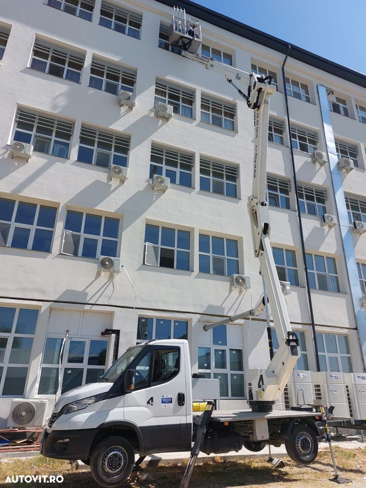 Iveco Inchiriere nacela montata pe autosasiu PRB - 5