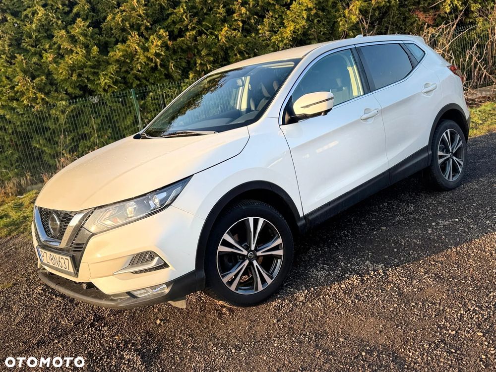 Nissan Qashqai 1.2 DIG-T Xtronic TEKNA+ - 6