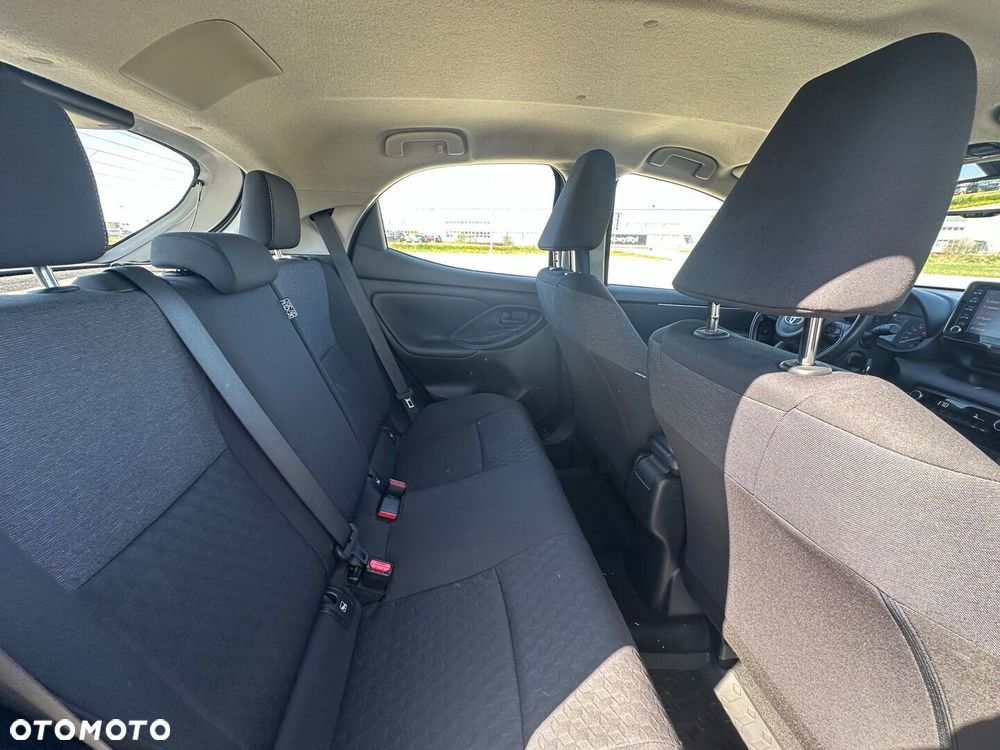 Toyota Yaris - 13