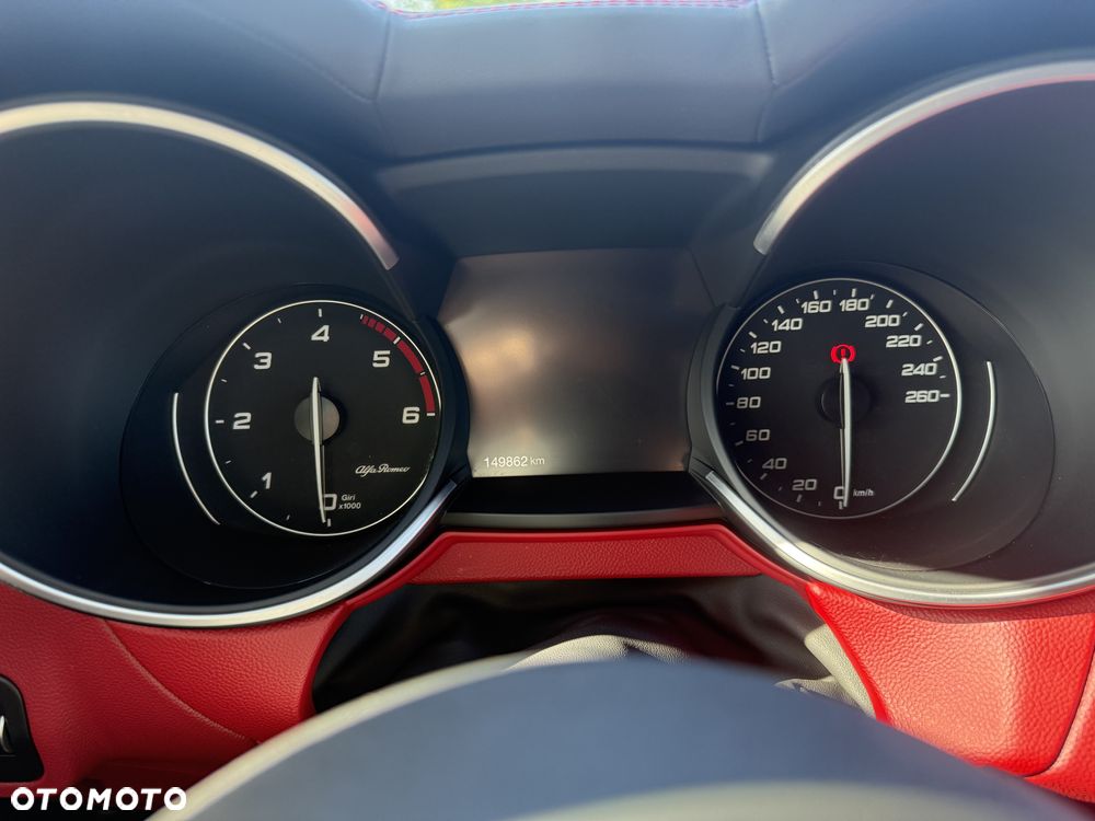 Alfa Romeo Stelvio 2.2 JTDM TI Q4 - 15