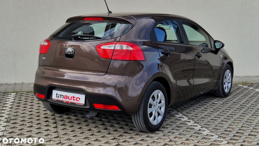 Kia Rio 1.2 L - 29