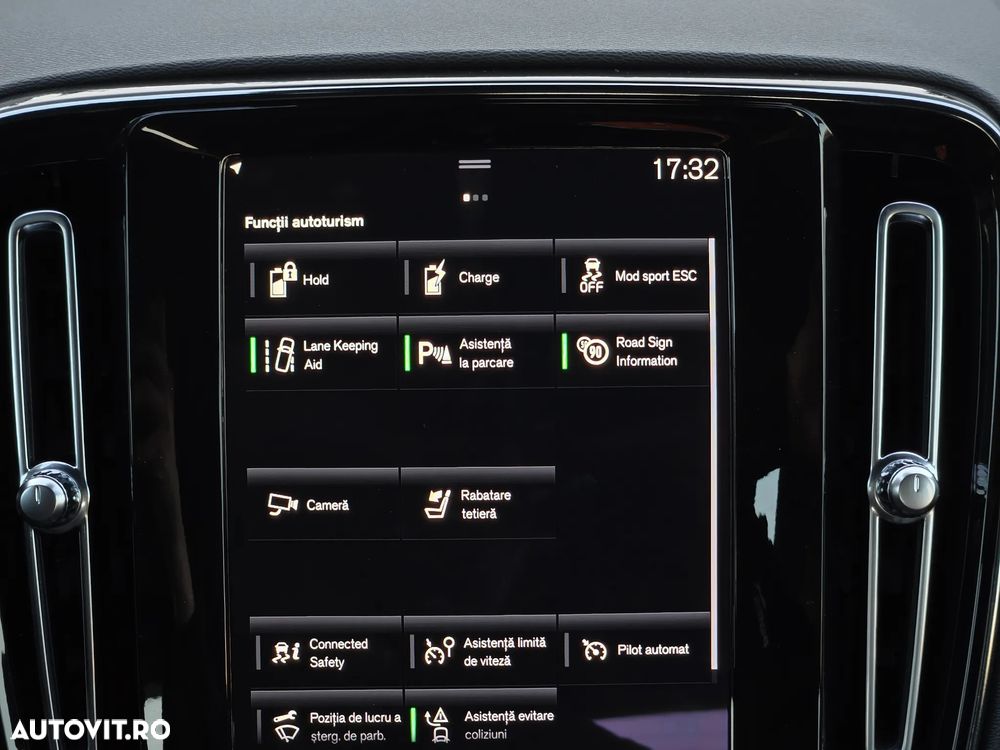 Volvo XC 40 T5 Recharge DKG RDesign Expression - 28