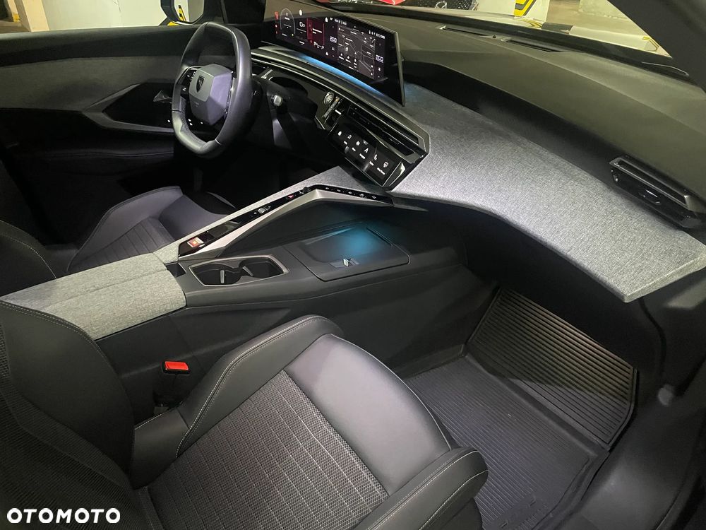 Peugeot 3008 1.2 PureTech mHEV Allure Pack S&S e-DCS6 - 24