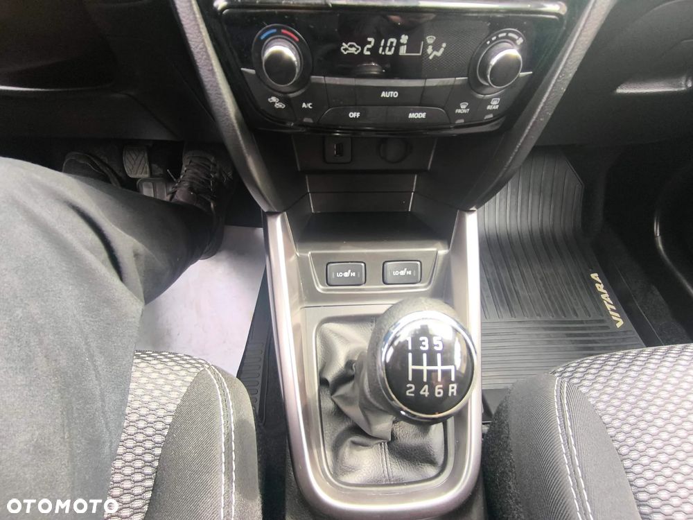 Suzuki Vitara 1.4 Boosterjet SHVS Premium 2WD - 20