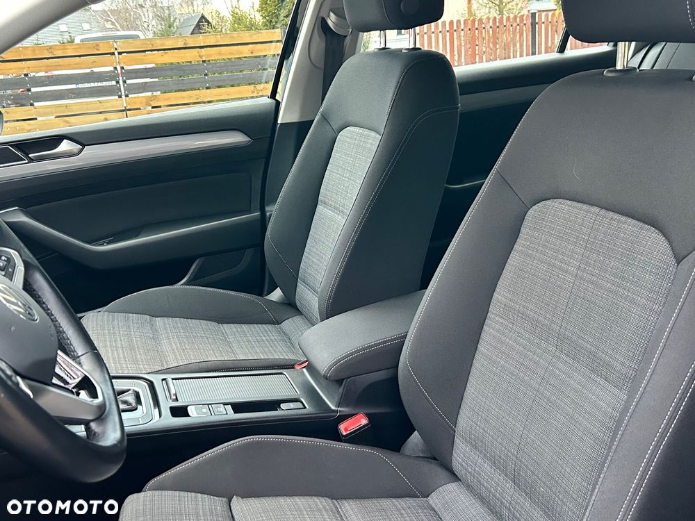 Volkswagen Passat 2.0 TDI SCR Comfortline DSG - 20