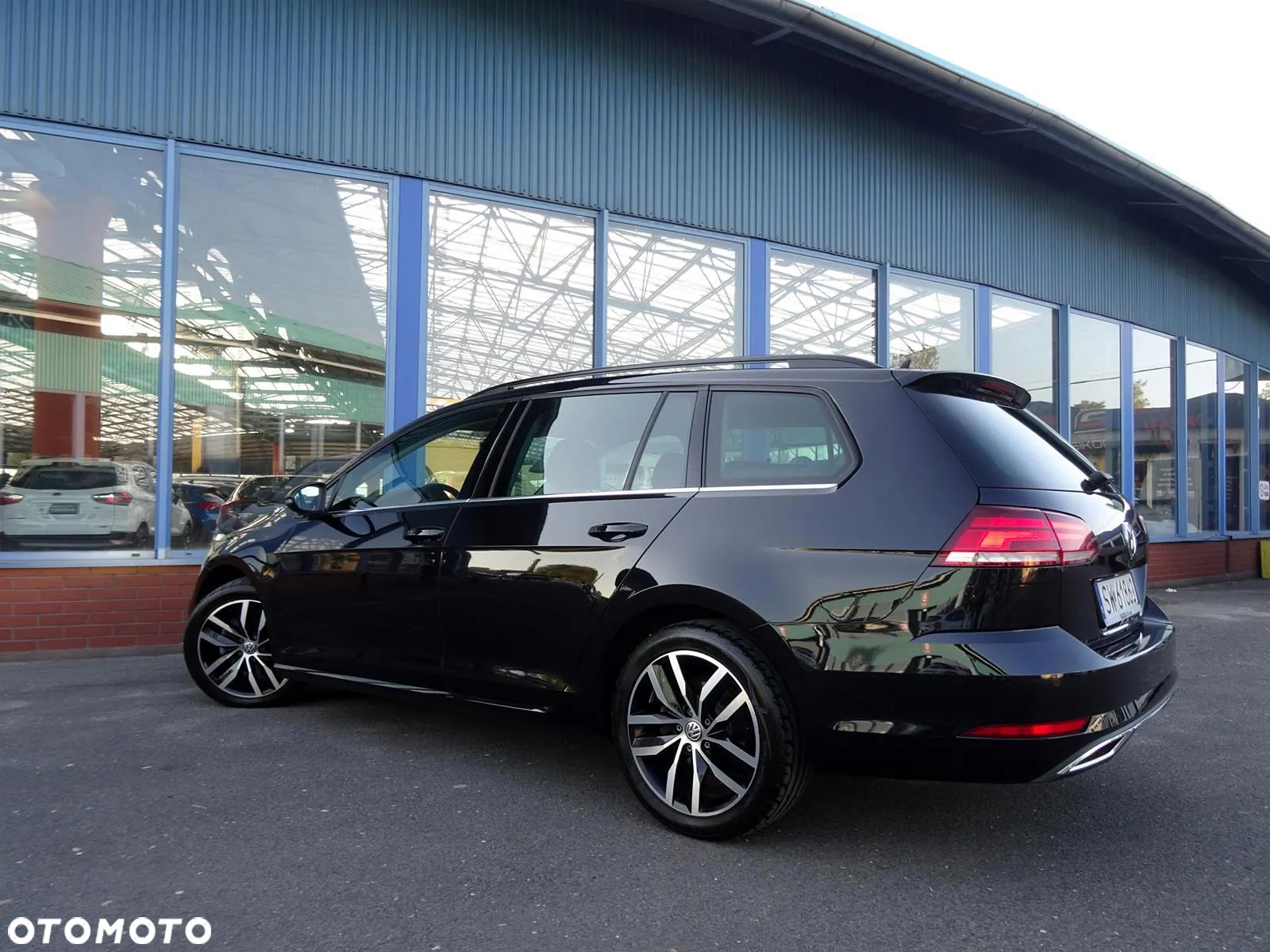 Volkswagen Golf Variant 2.0 TDI SCR Highline - 15