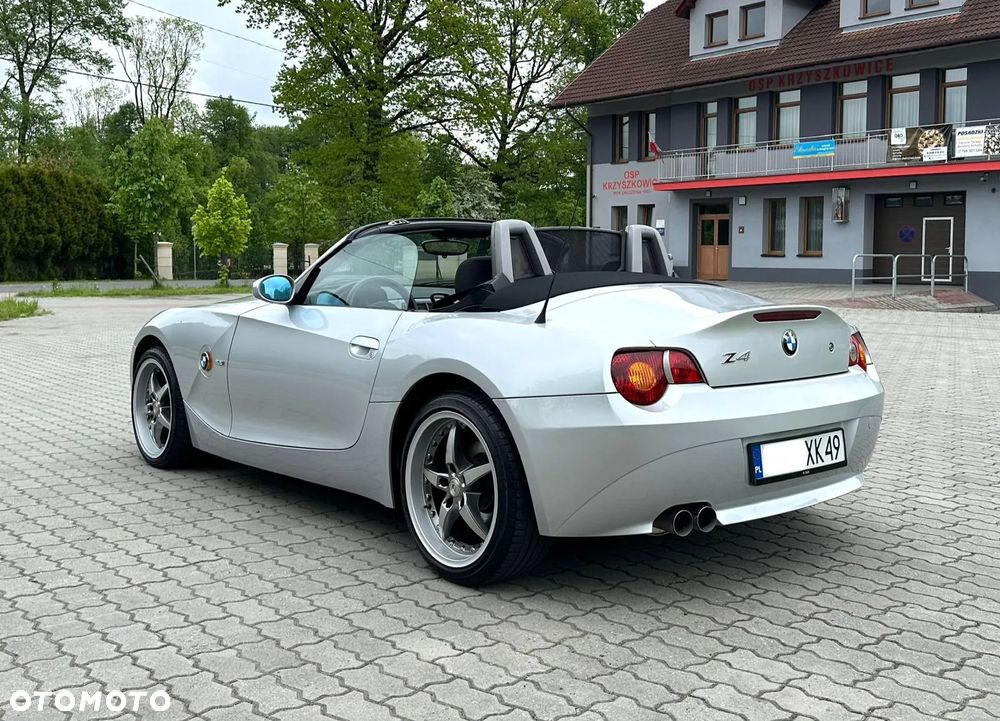 BMW Z4 2.2i - 12