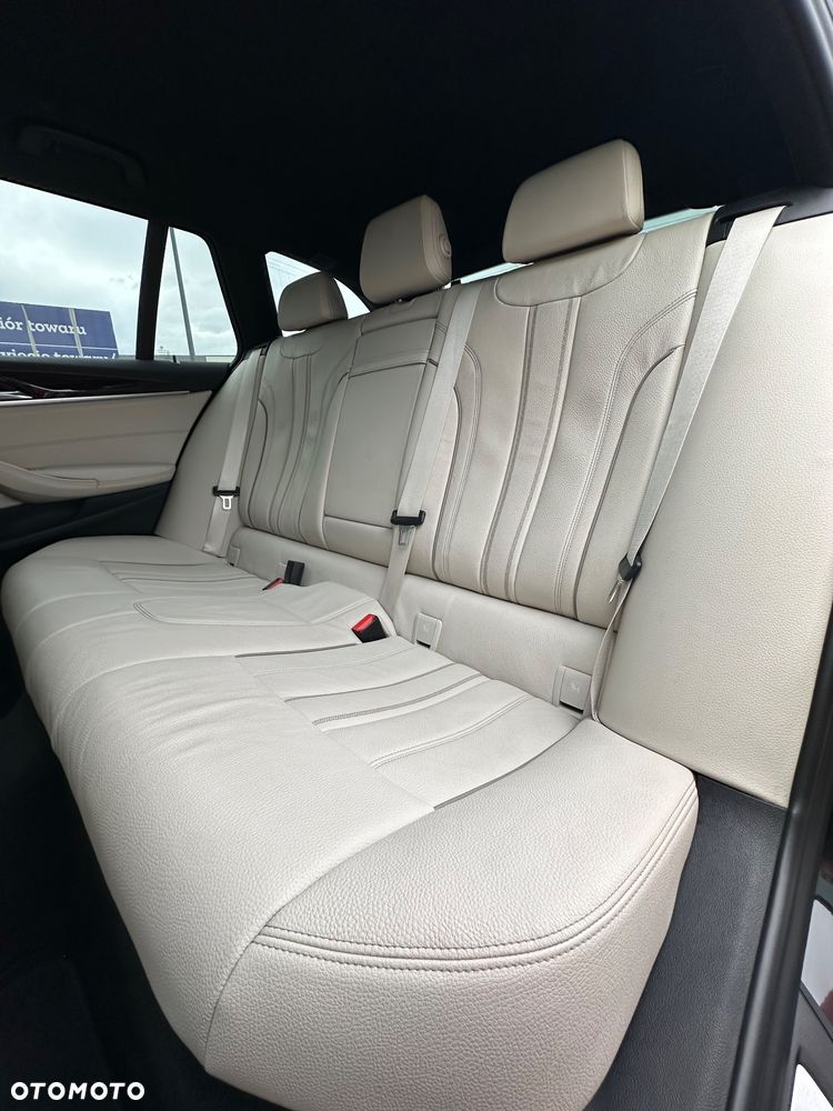 BMW Seria 5 520d xDrive mHEV Luxury Line - 9